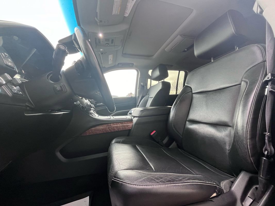 Used 2015 Chevrolet Suburban LTZ image 8