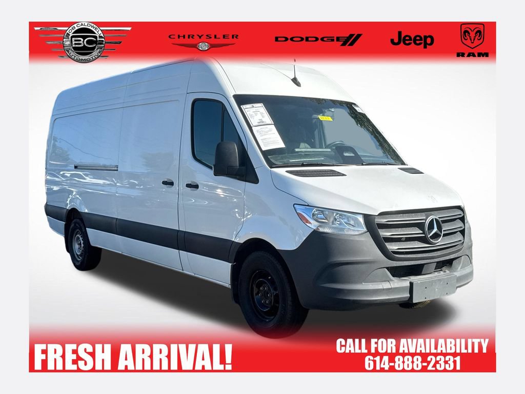 Used 2025 Mercedes-Benz Sprinter 2500 video 1