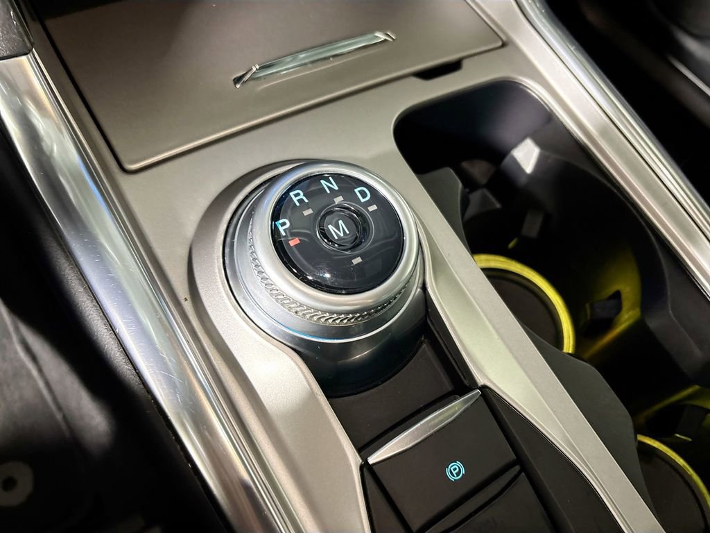 Used 2020 Ford Explorer Limited image 18