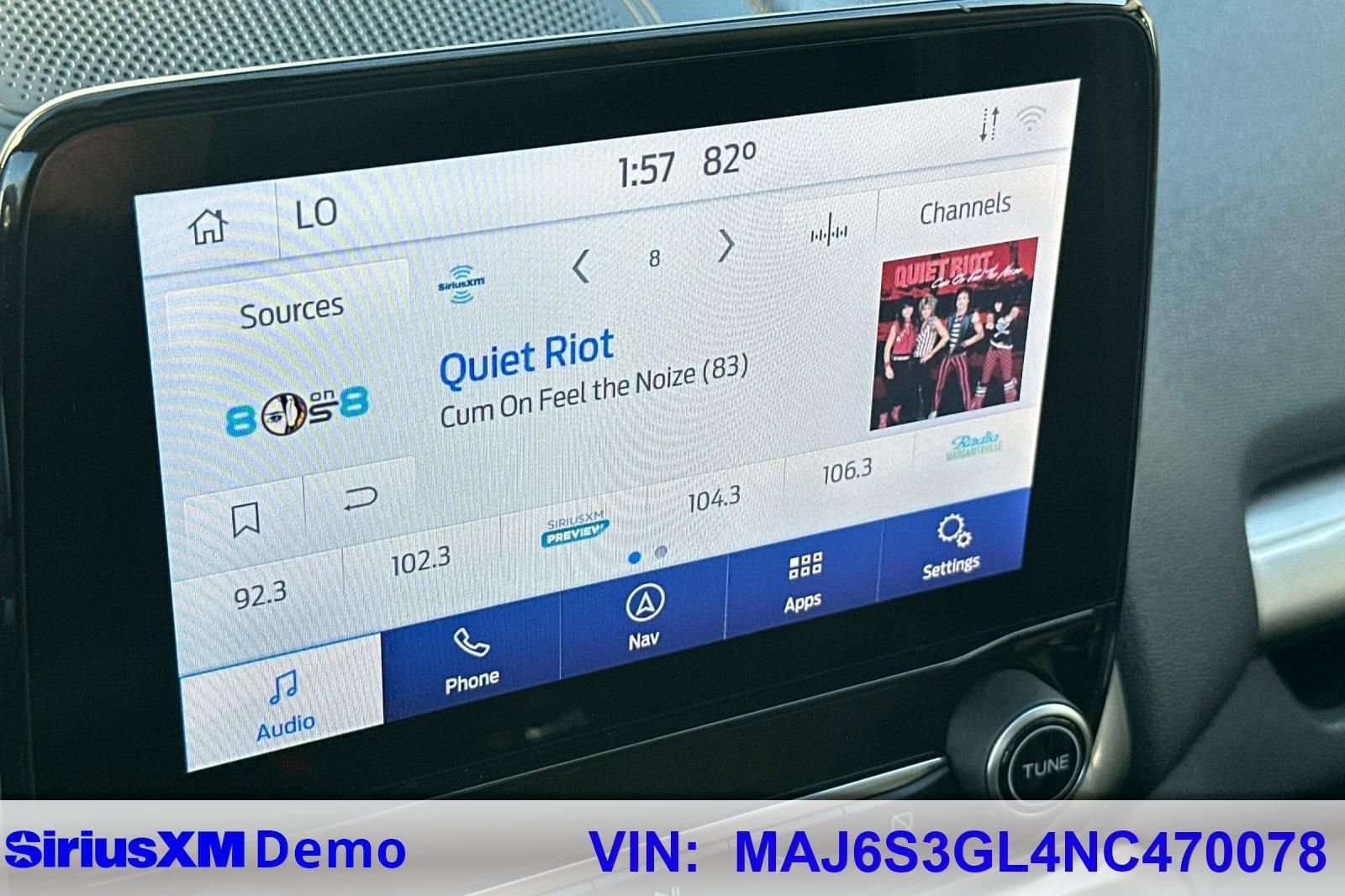 Used 2022 Ford EcoSport SE w/ SE Convenience Package image 28