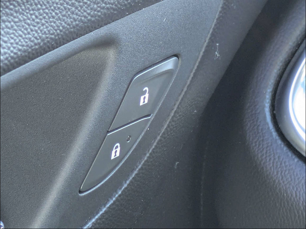 Used 2019 Chevrolet Equinox Premier AWD/4WD image 25