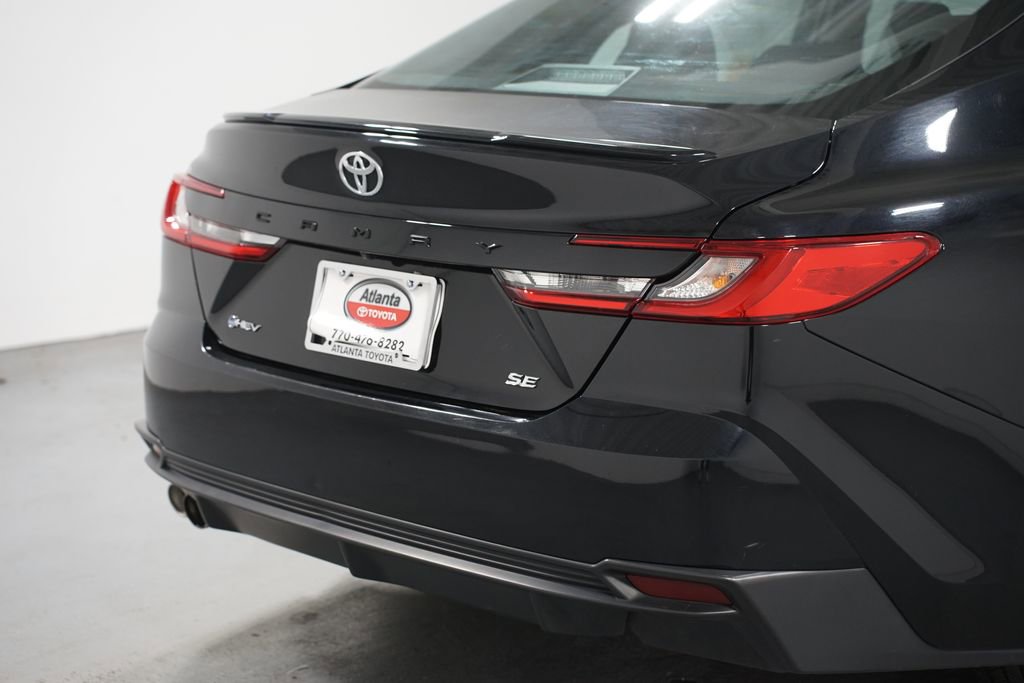 Certified 2025 Toyota Camry SE image 9