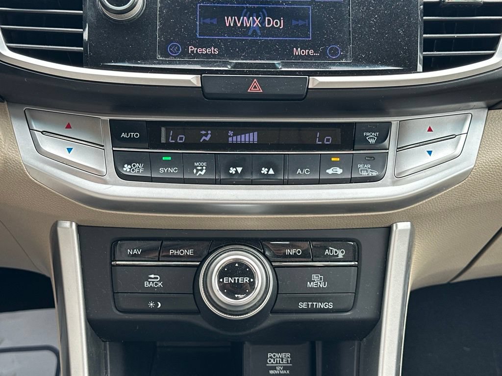 Used 2015 Honda Accord Touring image 25