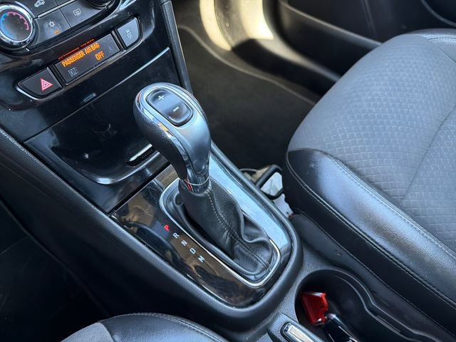 Used 2020 Buick Encore Preferred image 20