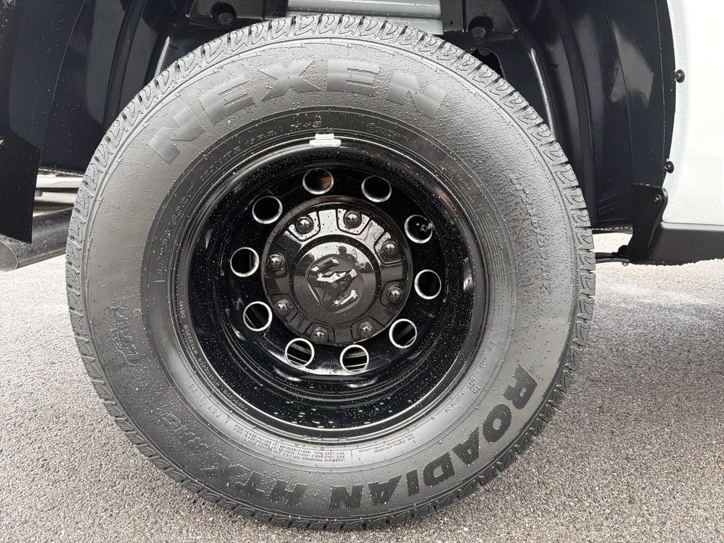 New 2026 RAM 3500 Laramie AWD/4WD image 12