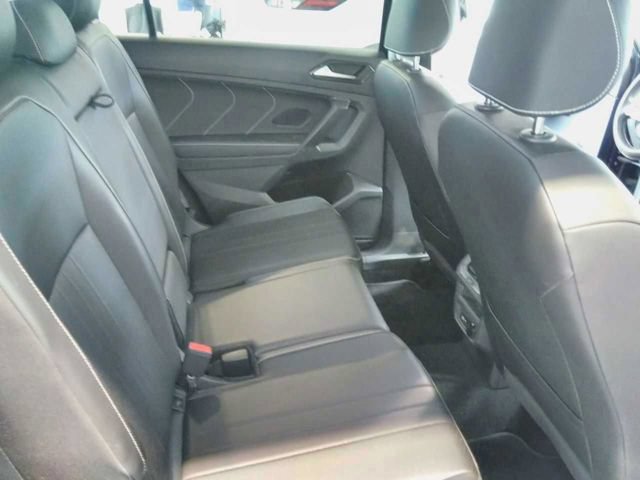 Used 2023 Volkswagen Tiguan SE FWD image 5