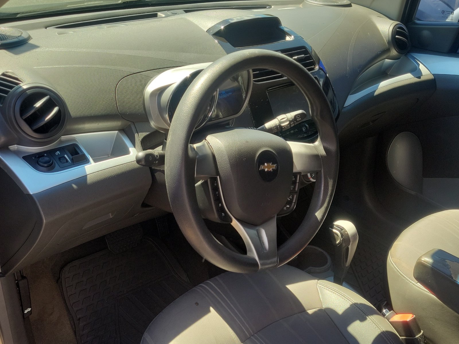Used 2013 Chevrolet Spark LT FWD image 10
