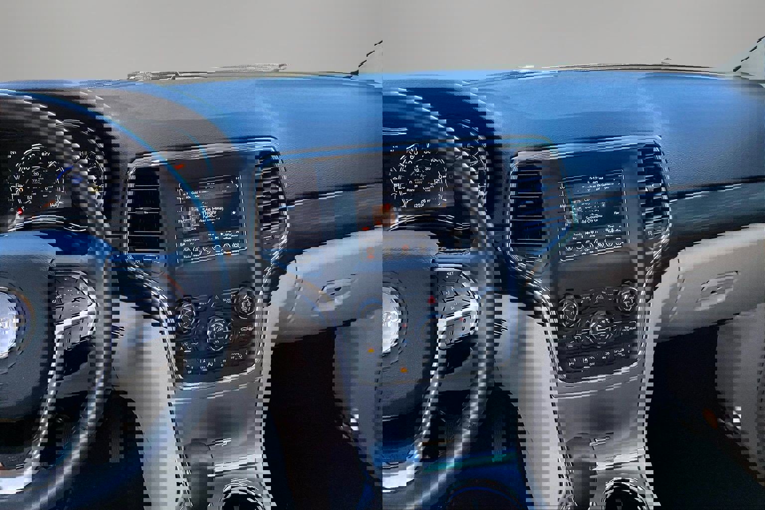 Used 2021 Jeep Grand Cherokee Laredo image 9