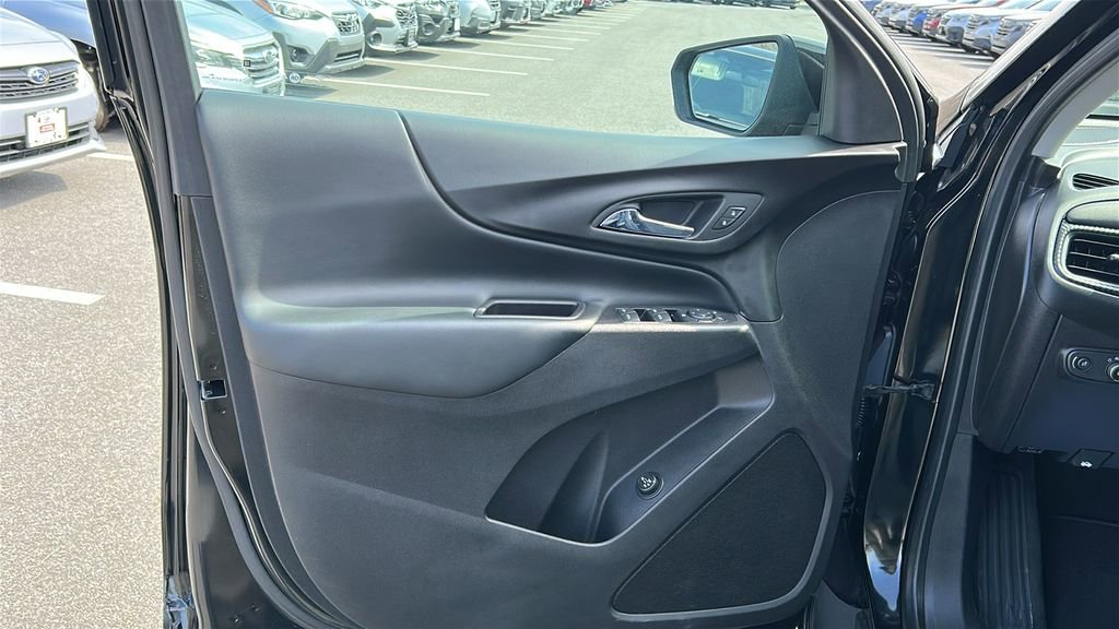 Used 2018 Chevrolet Equinox LT image 9