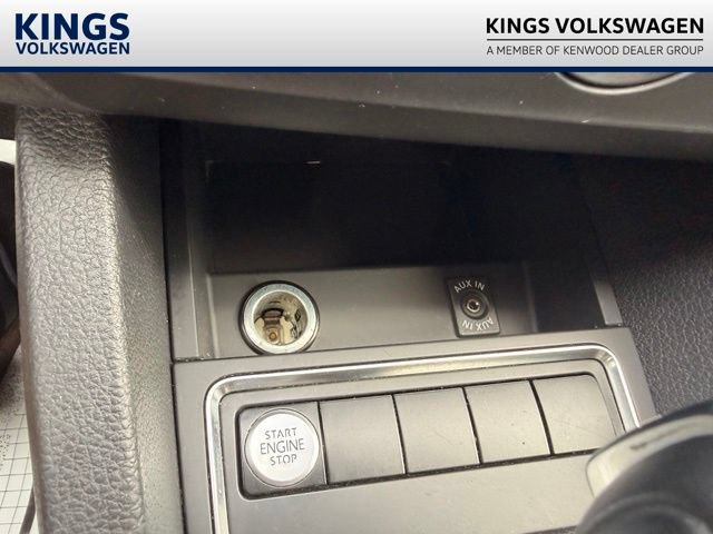Used 2015 Volkswagen Jetta SE FWD image 29