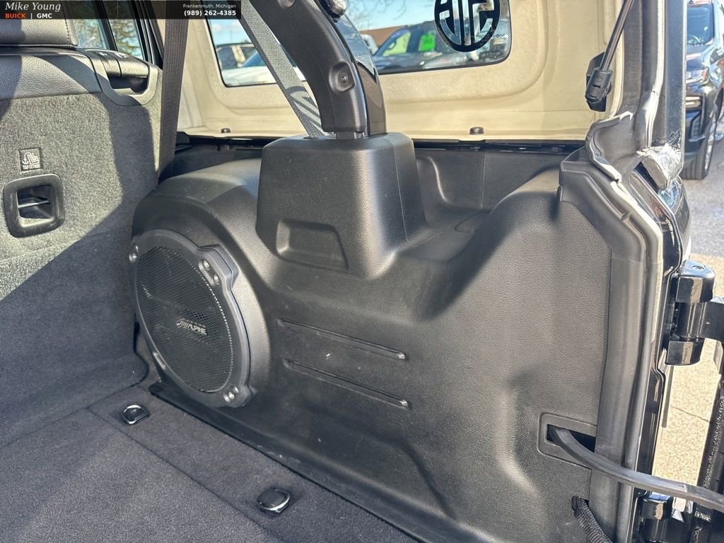Used 2023 Jeep Wrangler Unlimited Rubicon w/ Cold Weather Group image 42