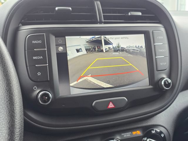 Certified 2025 Kia Soul LX w/ LX Technology Package FWD image 29