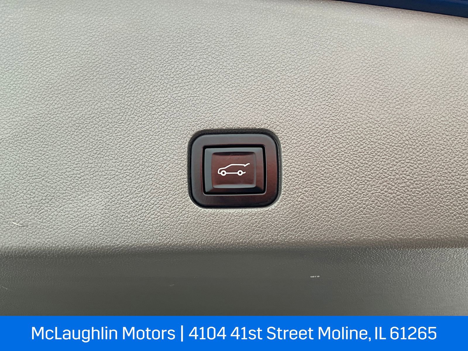 Certified 2023 Cadillac XT6 Premium Luxury image 30