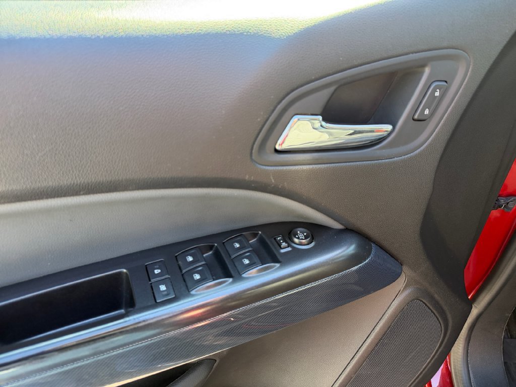 Used 2016 Chevrolet Colorado Z71 AWD/4WD image 17