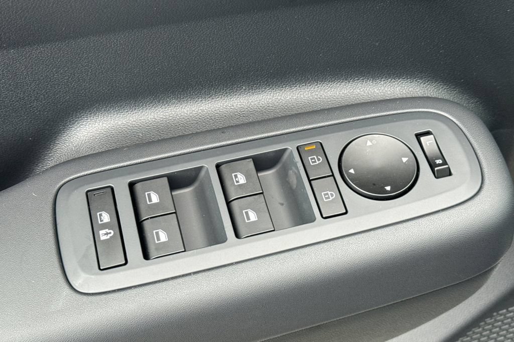 New 2026 Hyundai Santa Fe SE FWD image 12