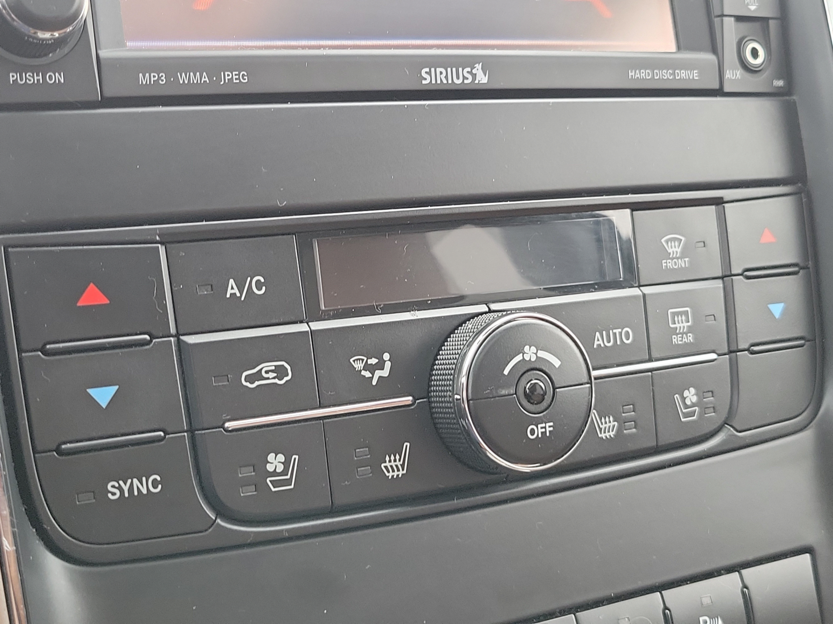 Used 2013 Jeep Grand Cherokee Overland AWD/4WD image 28