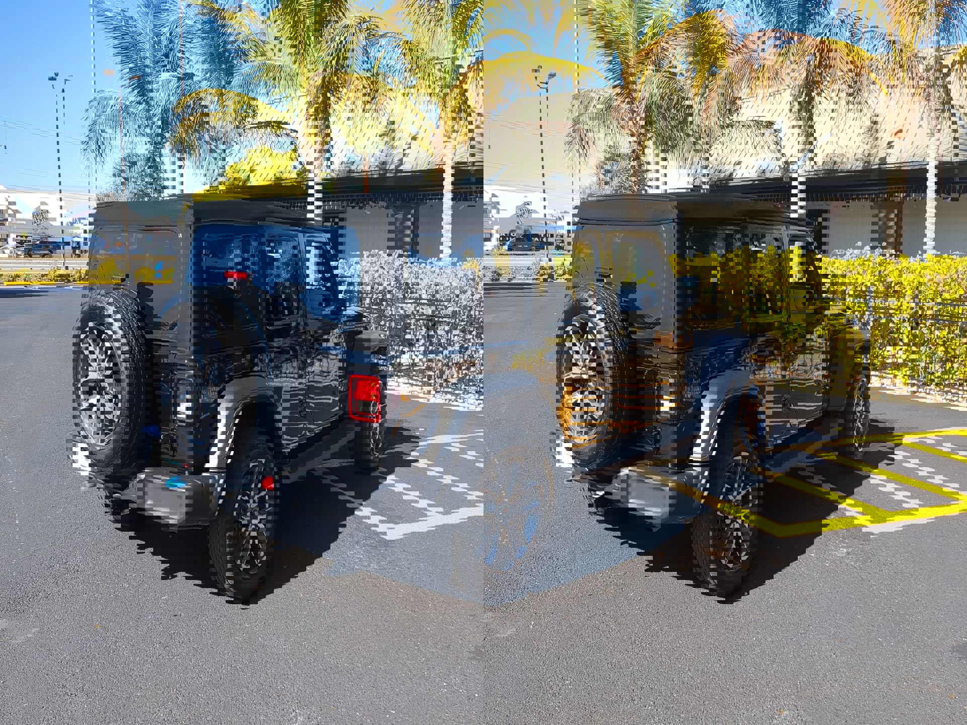 Used 2024 Jeep Wrangler Sport S w/ LED Headlamp & Fog Lamp Group image 6