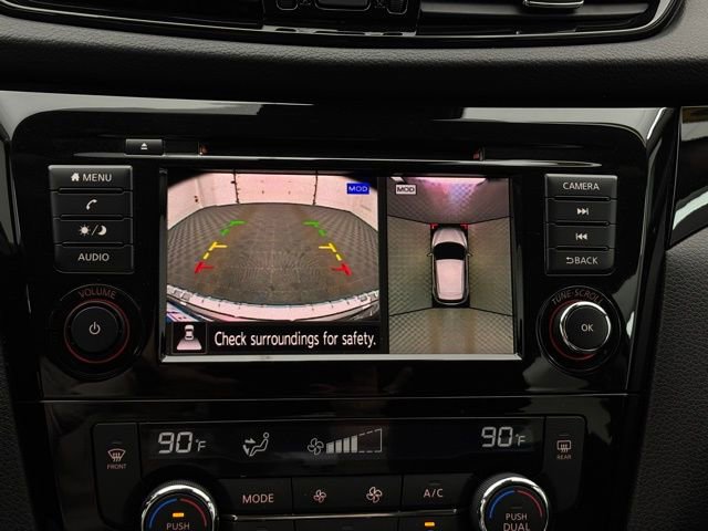Used 2022 Nissan Rogue Sport SV w/ Technology Package FWD image 4