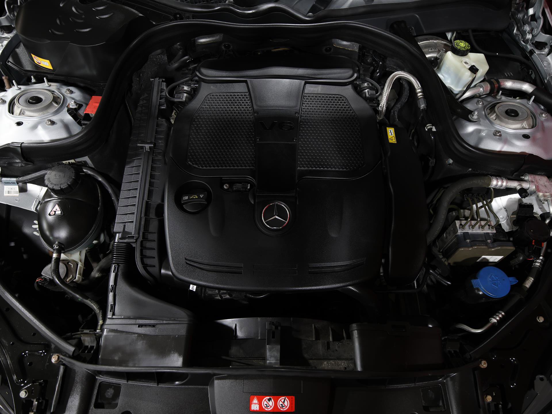 Used 2014 Mercedes-Benz E 350 w/ Premium 1 Package image 25