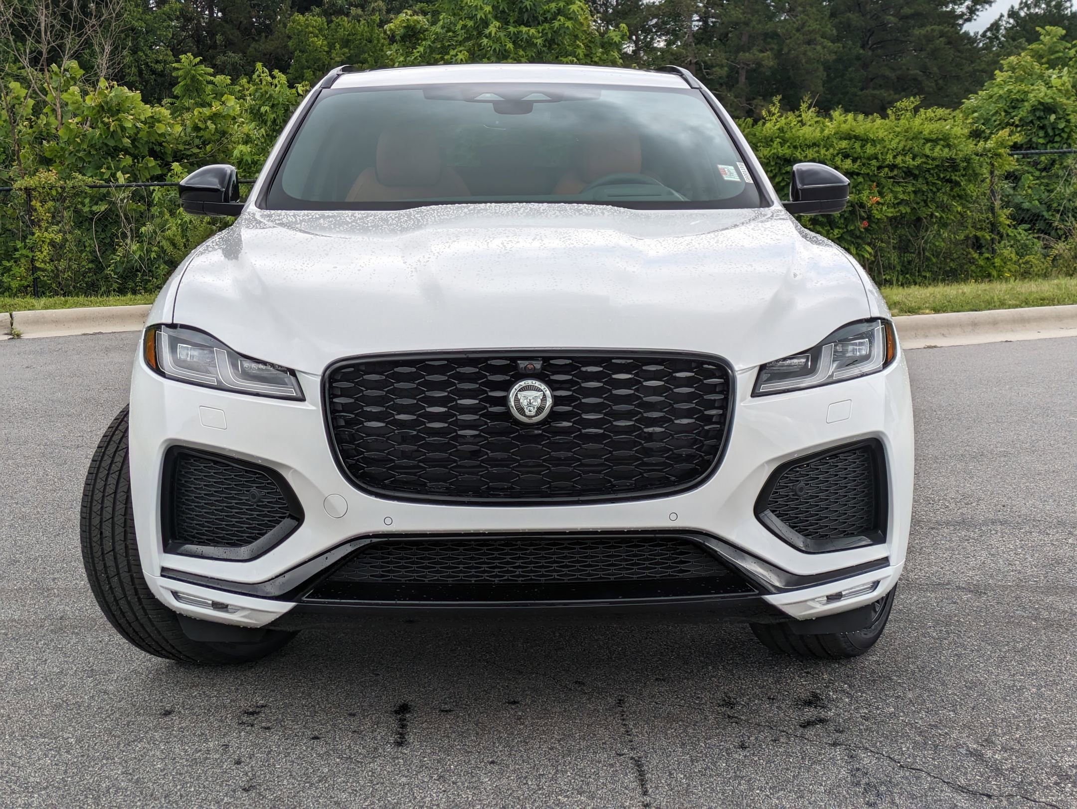 New 2026 Jaguar F-PACE R-Dynamic S image 3