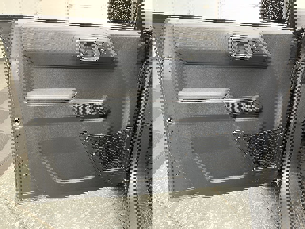 New 2025 Ford Bronco 4-Door image 6