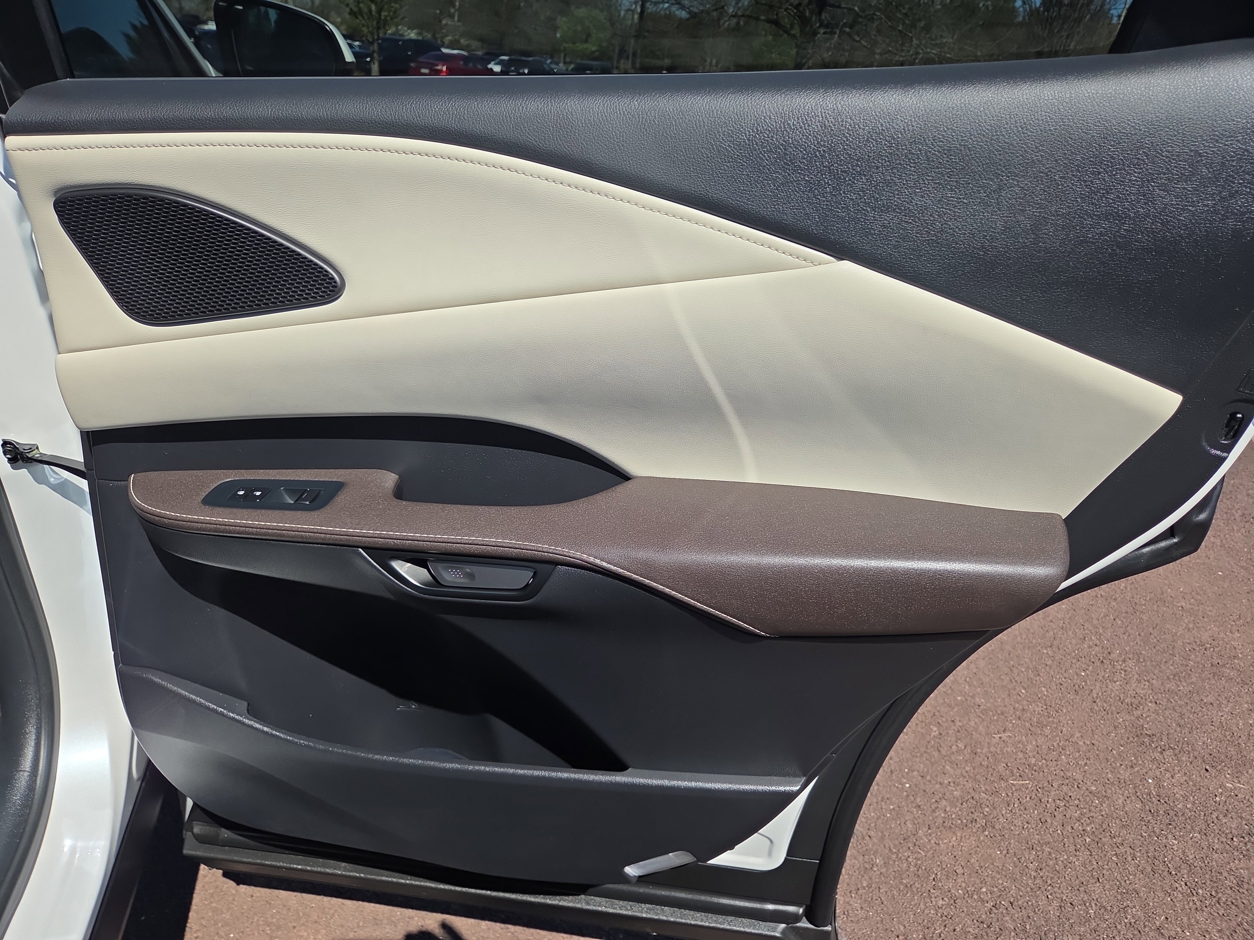 Used 2024 Lexus RX 350 Premium w/ Accessory Package (Z1) image 19