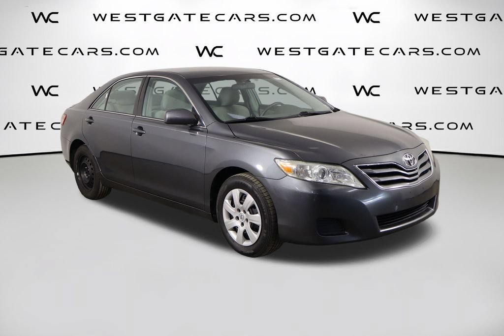 Used 2011 Toyota Camry LE FWD image 35