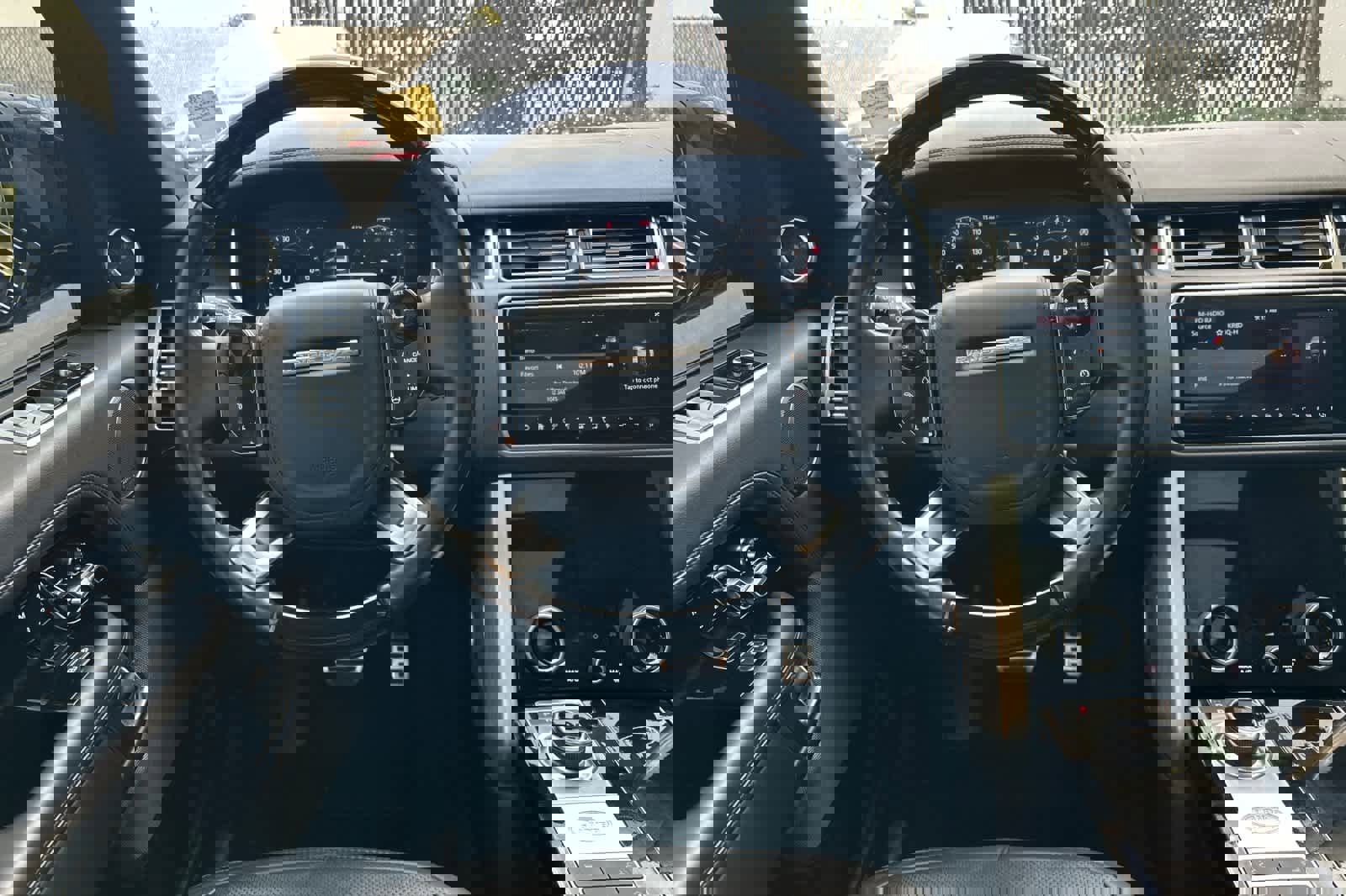 Used 2021 Land Rover Range Rover P525 Westminster Edition image 13