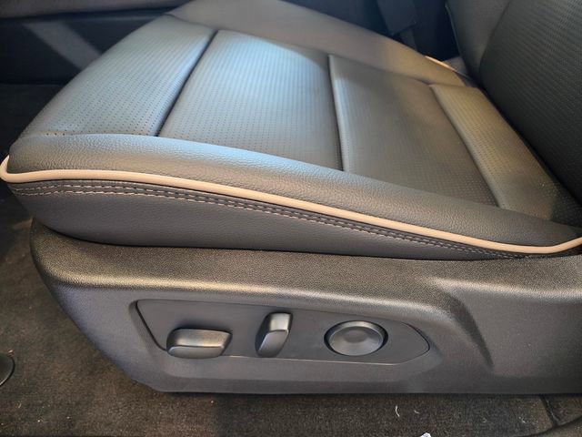 New 2026 GMC Canyon Denali AWD/4WD image 10
