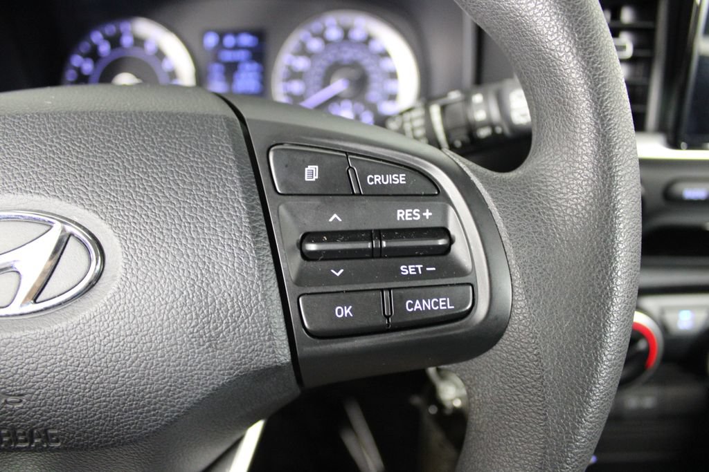 Certified 2022 Hyundai Venue SE FWD image 25