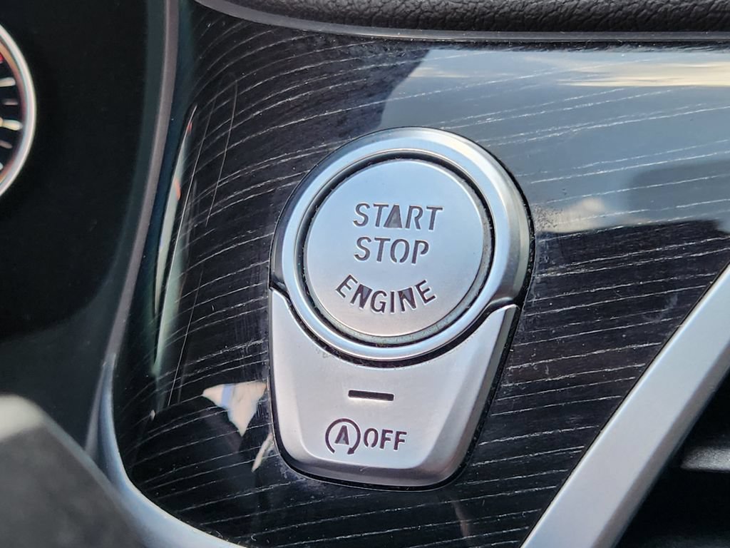 Used 2019 BMW 750i w/ M Sport Package RWD image 20