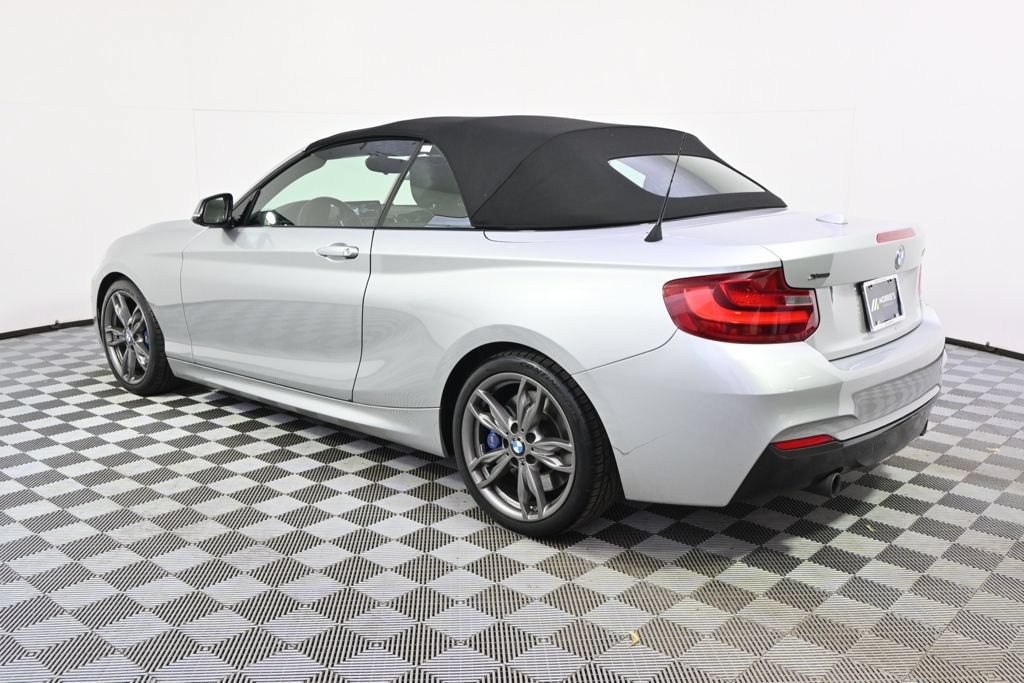 Used 2016 BMW M235i xDrive Convertible AWD/4WD image 3