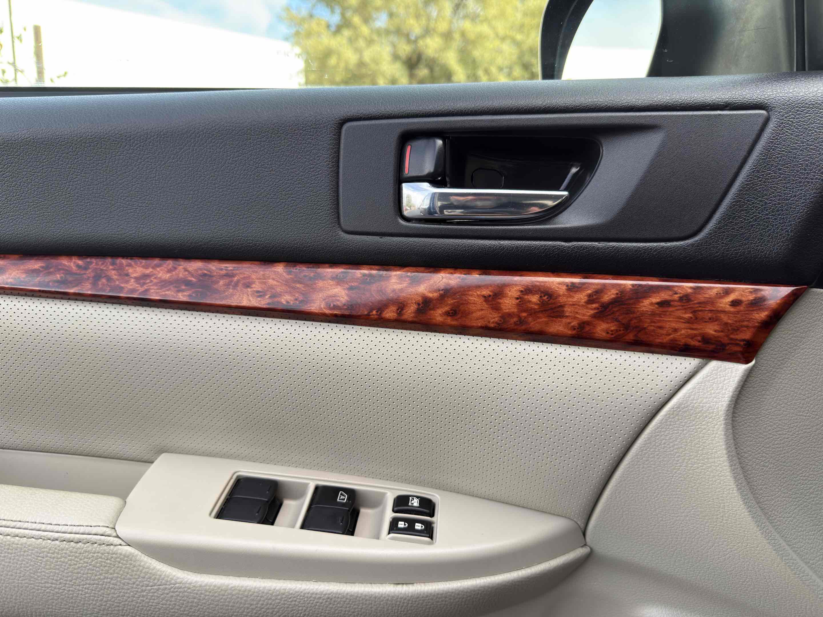 Used 2010 Subaru Legacy 2.5GT Limited w/ Popular Equipment Group 2C image 34