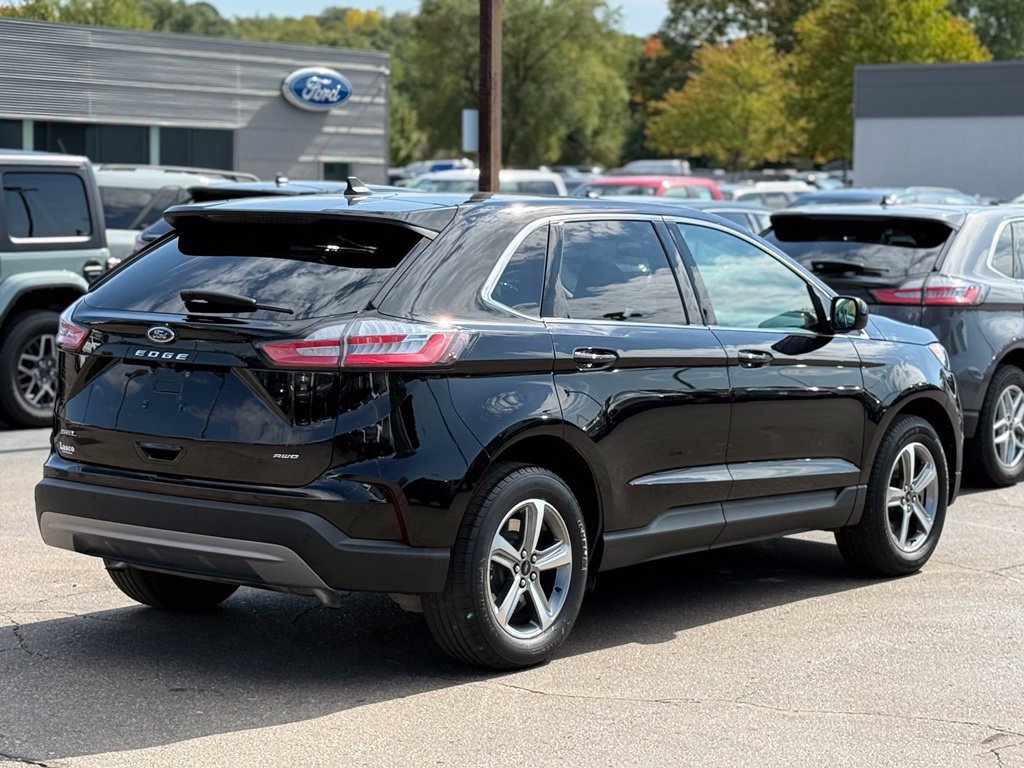 Certified 2024 Ford Edge SEL w/ Convenience Package AWD/4WD image 36