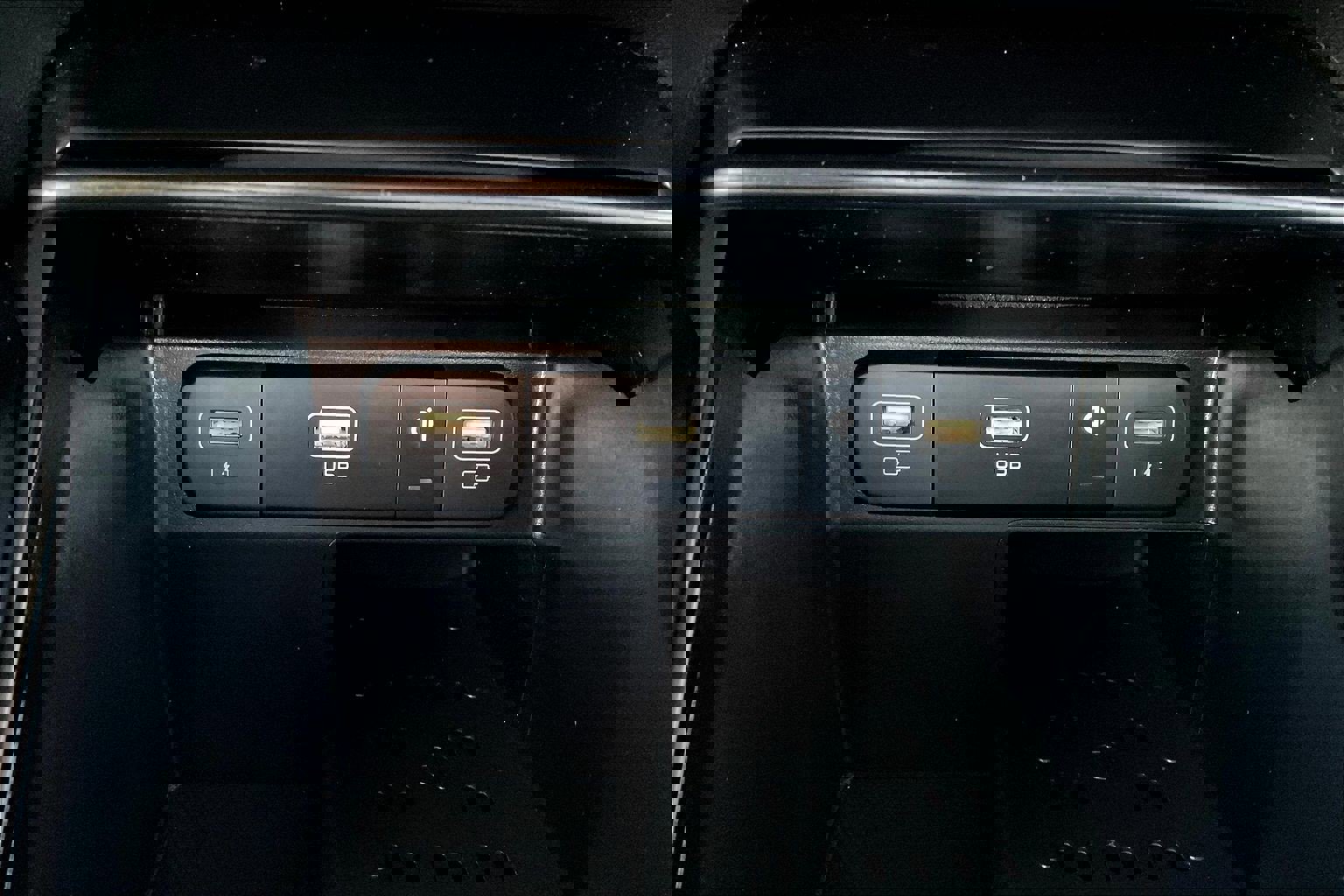 Used 2023 Kia Sorento S w/ Panoramic Sunroof Package image 16