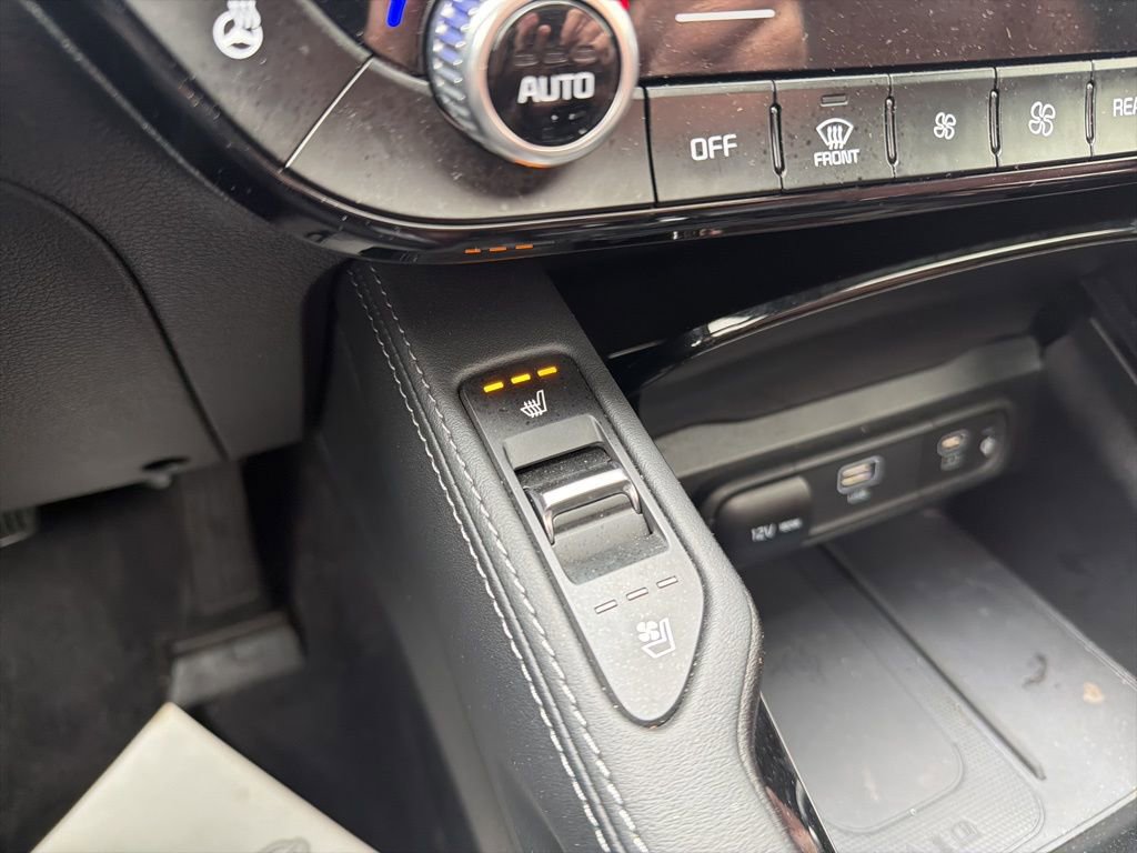 Certified 2024 Kia Telluride EX w/ EX Captain's Chair Package image 10