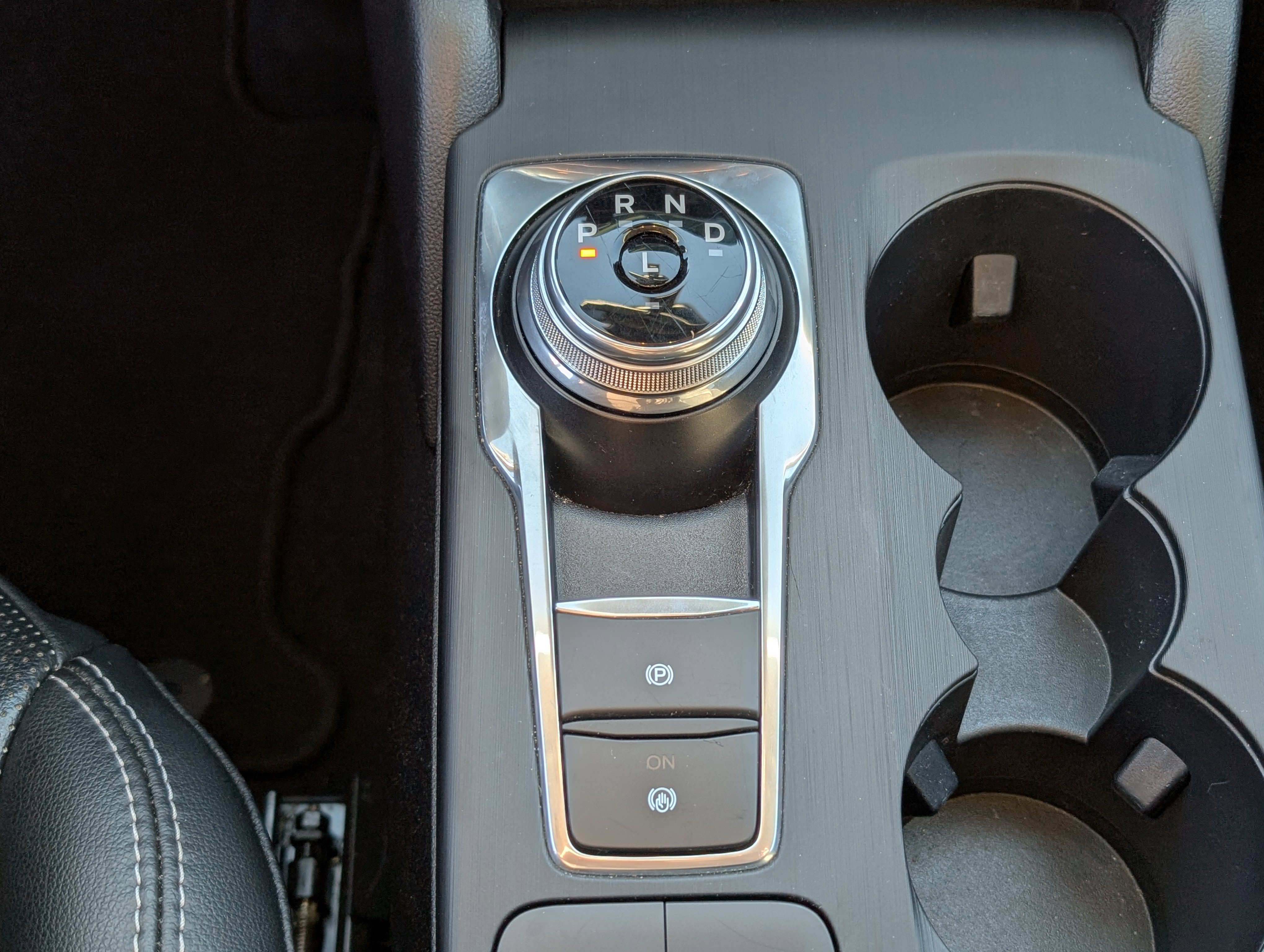 Certified 2021 Ford Escape SEL image 26