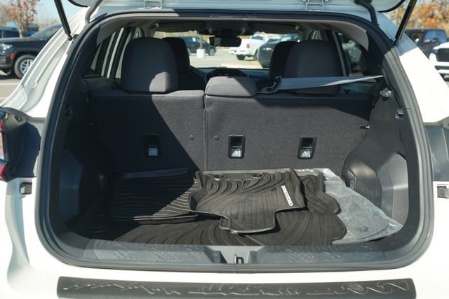 Used 2024 Subaru Crosstrek 2.0i Premium w/ Crosstrek Mirror Package image 18