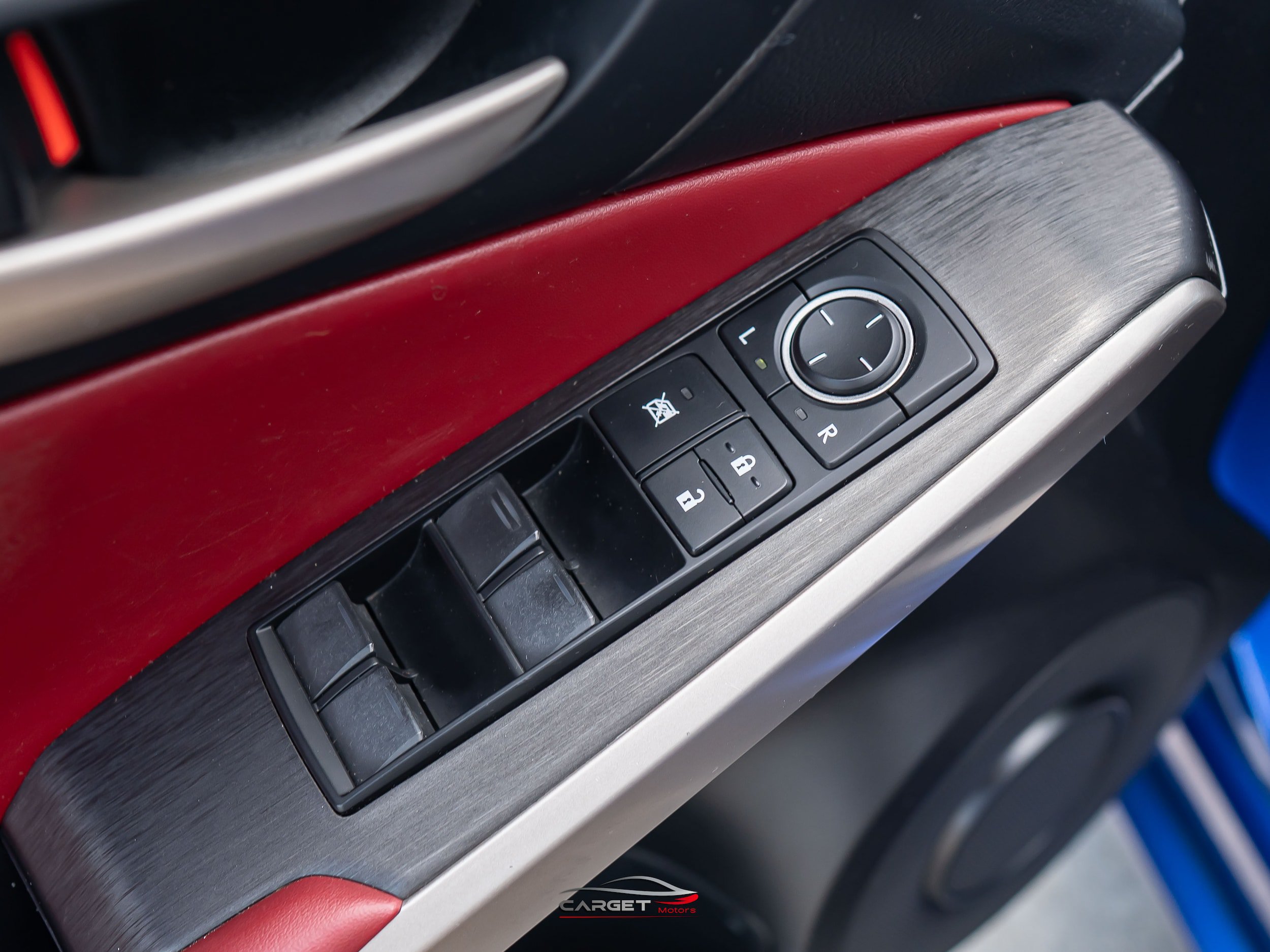 Used 2019 Lexus IS 300 F Sport w/ F Sport Package AWD/4WD image 39