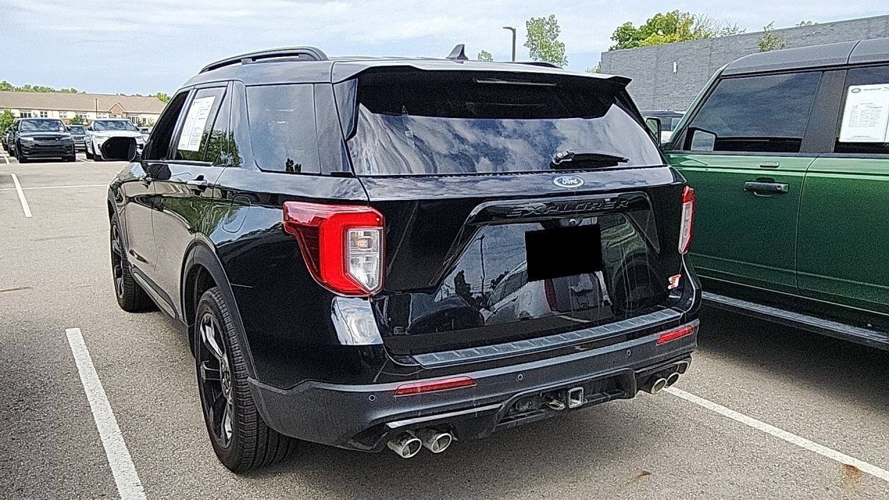 Used 2023 Ford Explorer ST w/ Equipment Group 401A AWD/4WD image 3