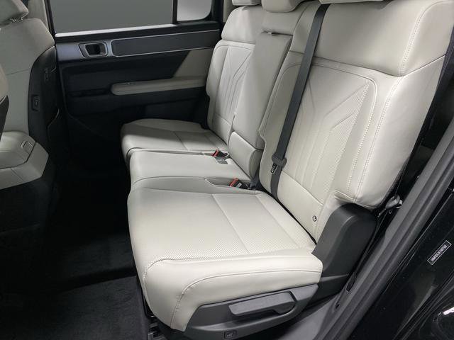 New 2026 Hyundai Santa Fe SEL image 28