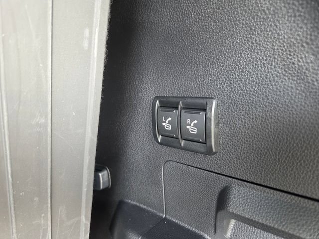 Used 2025 Toyota Sequoia Limited w/ Tow Technology Package AWD/4WD image 52