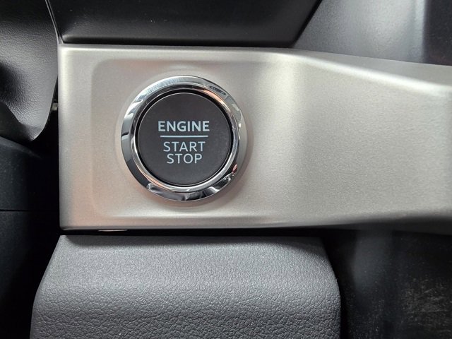 New 2025 Ford F250 XLT w/ Black Appearance Package image 19