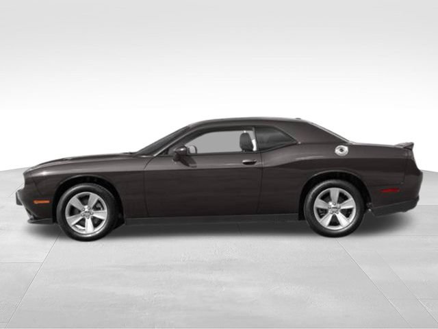Used 2022 Dodge Challenger SXT w/ Blacktop Package RWD image 33