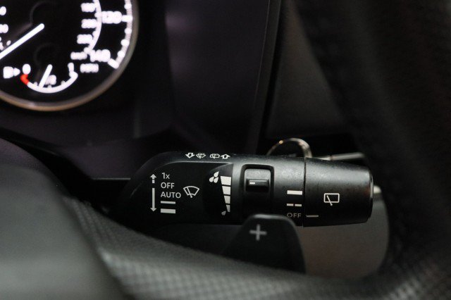 Used 2025 Mitsubishi Outlander SE FWD image 13