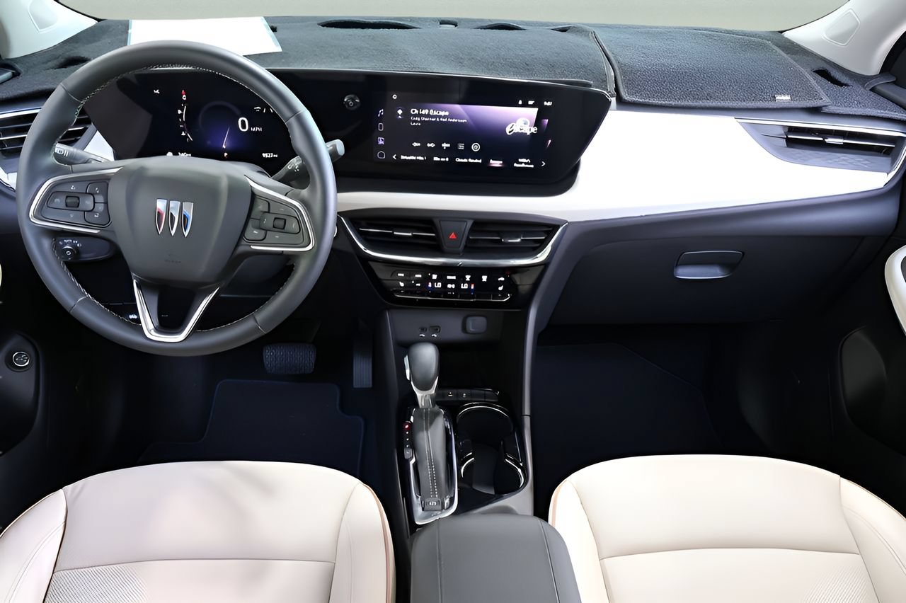 Used 2025 Buick Encore GX Avenir w/ Avenir Technology Package FWD image 12