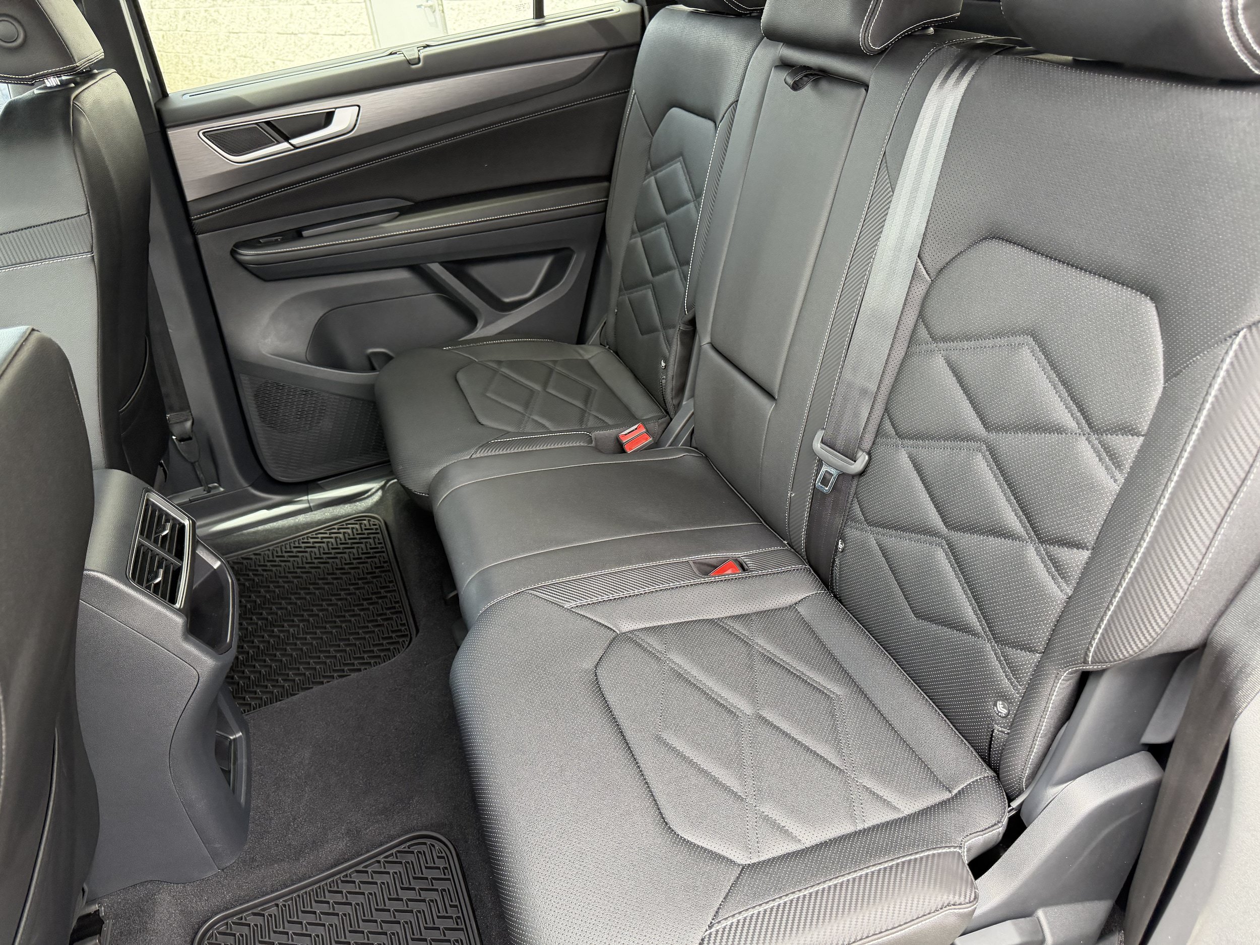 New 2026 Volkswagen Atlas Cross Sport SE AWD/4WD image 25