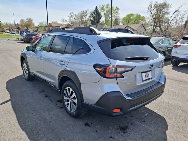 Used 2025 Subaru Outback Premium w/ Popular Package #1A image 5