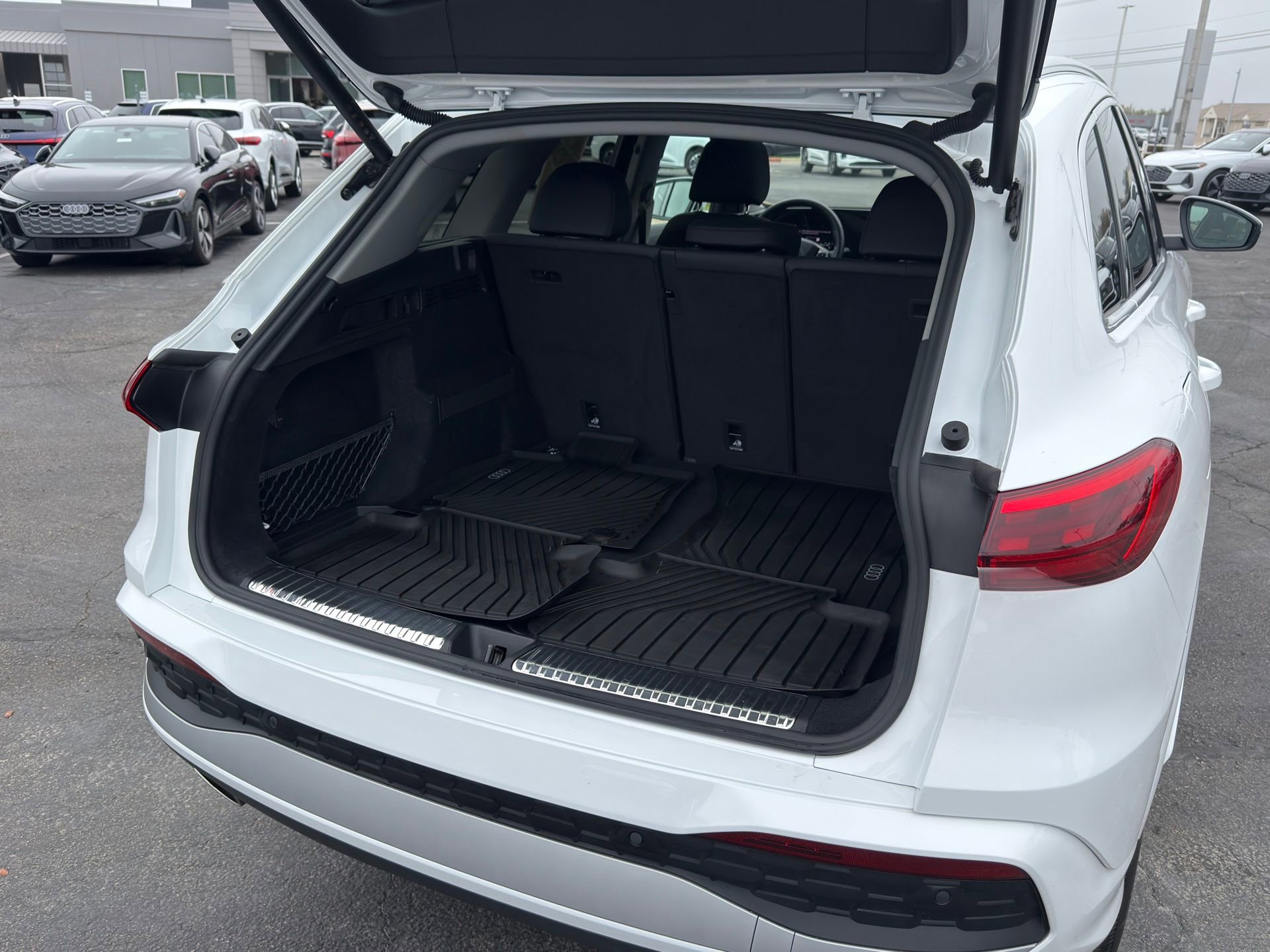 Certified 2025 Audi Q5 Premium w/ Convenience Package image 10