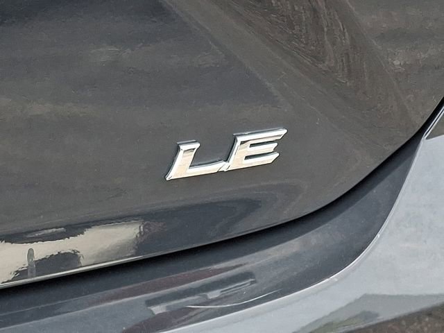 Used 2025 Toyota Camry LE image 30